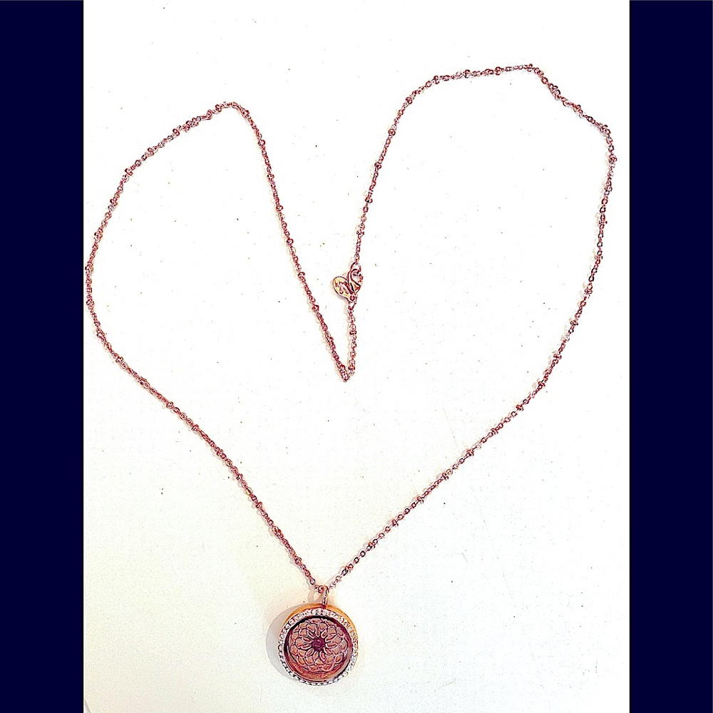 South Hill Design gold tone necklace 30 inches.
